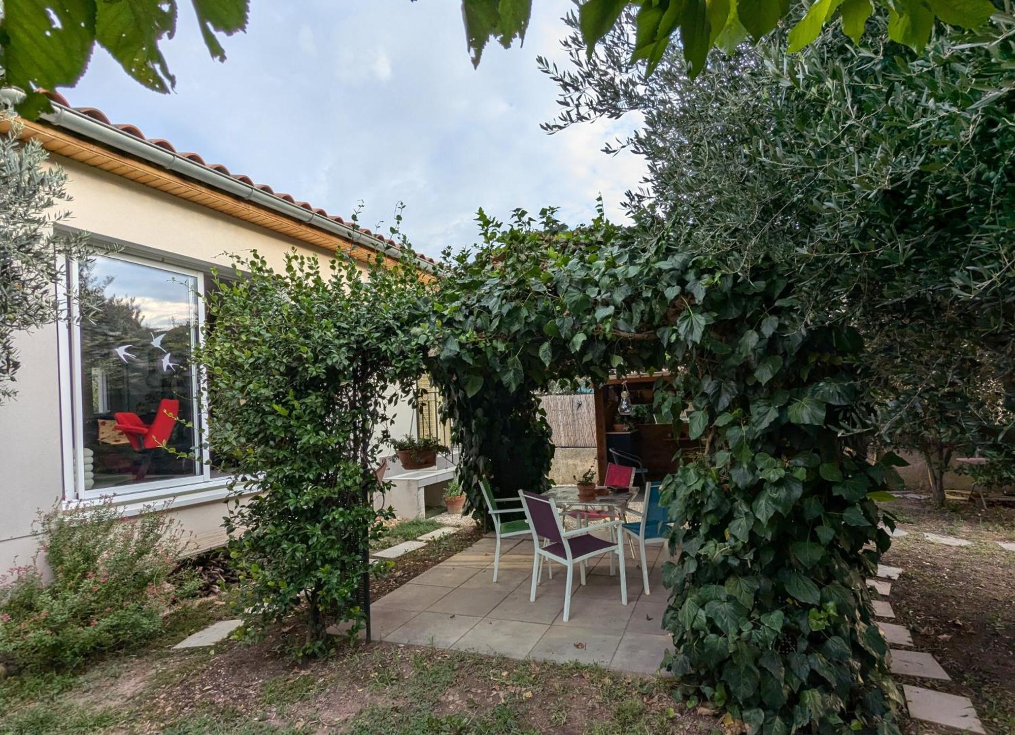 Вілла La Maison Sous L'Olivier Morieres-les-Avignon Екстер'єр фото